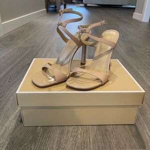 NEW IN BOX Michael Kors Nude Amara Heels (Size 8.5)
